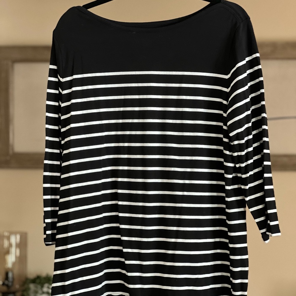 Time and Tru Black and White Striped 3/4 length sleeves